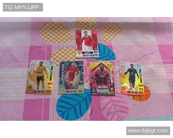 帕尼尼球星卡与足球福包结合带来独特收藏体验与增值机会 帕尼尼球星卡与足球福包结合带来独特收藏体验与增值机会